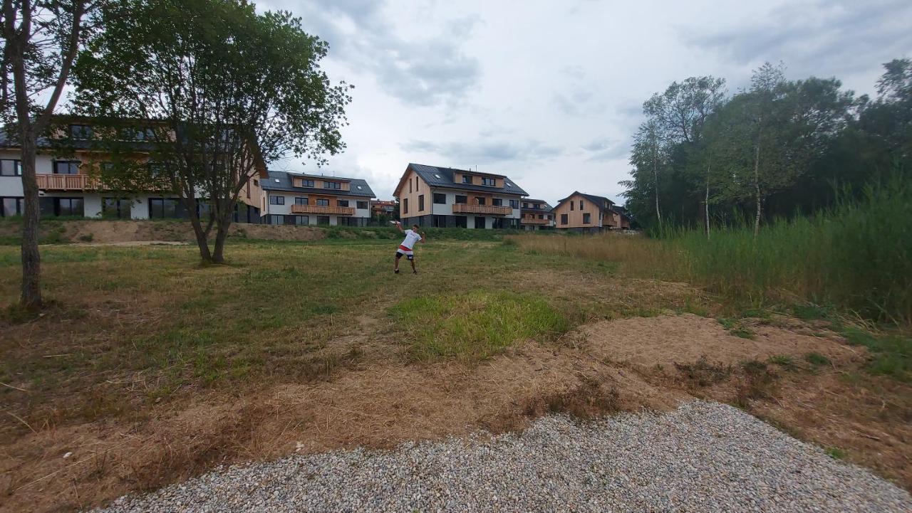 Lipno Apartments Bergmax, Ski Areal Lipno 16Min Dojezd - Resort Male Lipno S Terasou A Zahradkou, Parking Free Černá v Pošumaví Zewnętrze zdjęcie