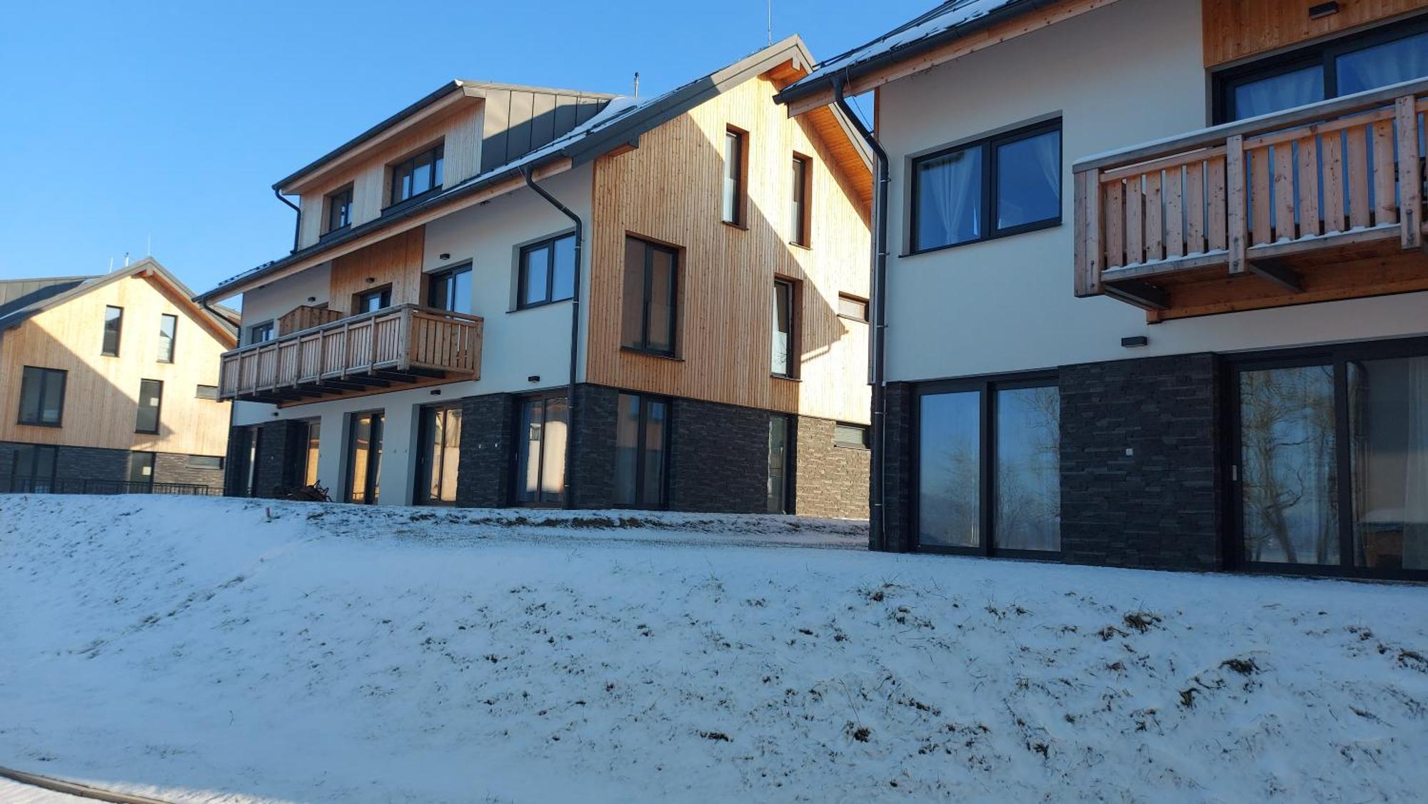 Lipno Apartments Bergmax, Ski Areal Lipno 16Min Dojezd - Resort Male Lipno S Terasou A Zahradkou, Parking Free Černá v Pošumaví Zewnętrze zdjęcie