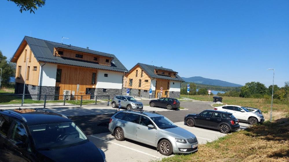Lipno Apartments Bergmax, Ski Areal Lipno 16Min Dojezd - Resort Male Lipno S Terasou A Zahradkou, Parking Free Černá v Pošumaví Zewnętrze zdjęcie