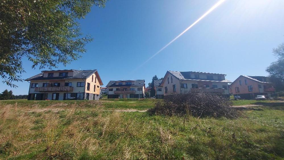 Lipno Apartments Bergmax, Ski Areal Lipno 16Min Dojezd - Resort Male Lipno S Terasou A Zahradkou, Parking Free Černá v Pošumaví Zewnętrze zdjęcie
